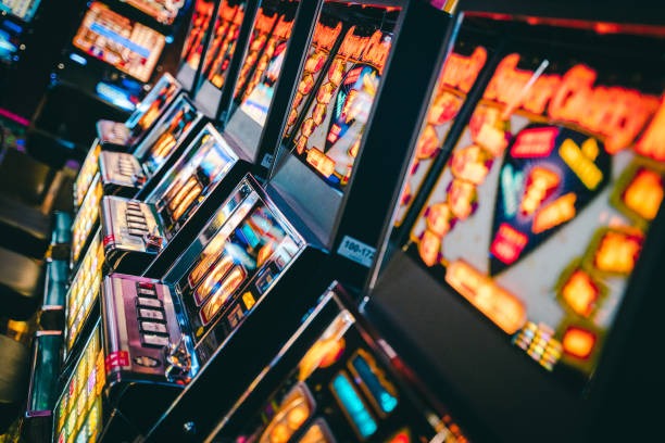 Live table with real-time croupier supraslot88 VIP Roulette live table interface